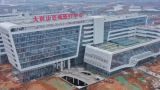 MEDICOS CHINOS TRATARAN A PACIENTES CON CORONAVIRUS EN NUEVO HOSPITAL