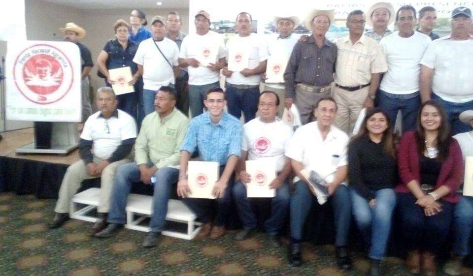 Entrega Frente Nacional Agrarista apoyos a proyectos productivos gestionados en SAGARPA a productores del campo de Tamaulipas y Veracruz 