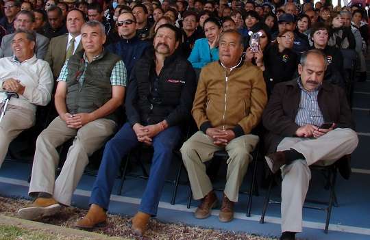 Transportistas Materialistas sección 30 de la CTM de Texcoco felicitan al presidente municipal  