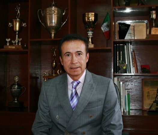 José Antonio Flores recibio la administración de la Federación Mexicana de Tenis