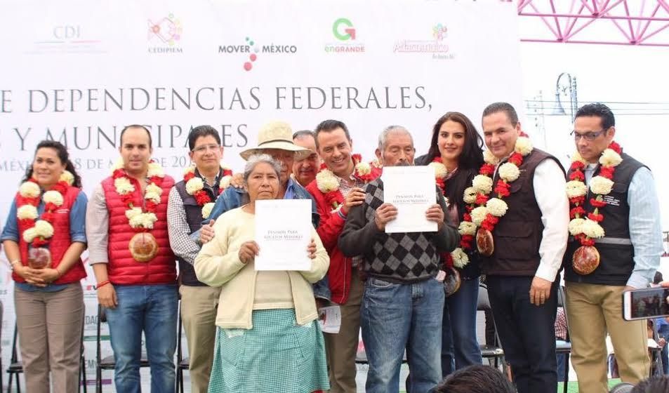 Enrique Peña Nieto trabaja para consolidar un México sin pobreza: Felipe Serrano Llarenas
