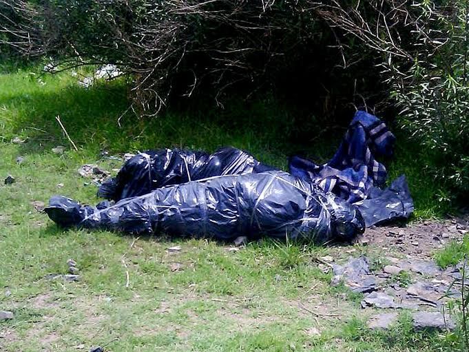 En bolsas de plástico encuentran los cuerpos de dos hombres en Chalco


