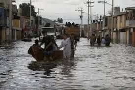 Severa inundación en Tultitlán
