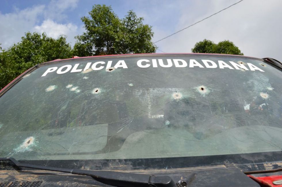 Masacran a balazos a 5 policías comunitarios en Tlacotepec; un niño entre las víctimas 
