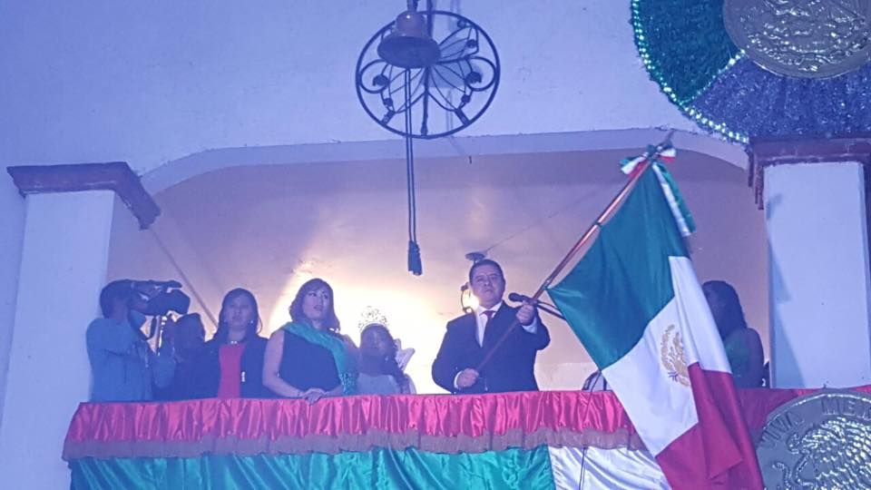 Viva Papalotla; Viva México gritaron al unísono ciudadanos y el edil Islas Rincón

