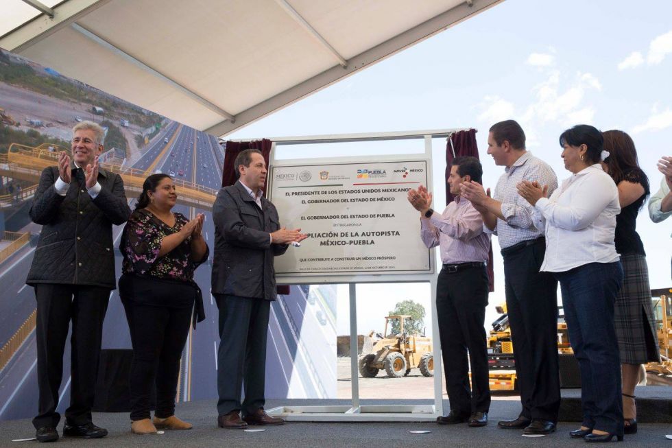 El presidente Enrique Peña Nieto inauguró la ampliación de la autopista México-Puebla