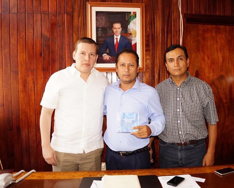 Huye alcalde de Chiapa de Corzo luego de que su hermano fue detenido por extorsionar a migrantes