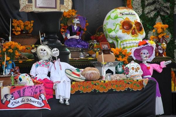 Convocan en Tecpan a concurso de ofrendas por el Día de Muertos 