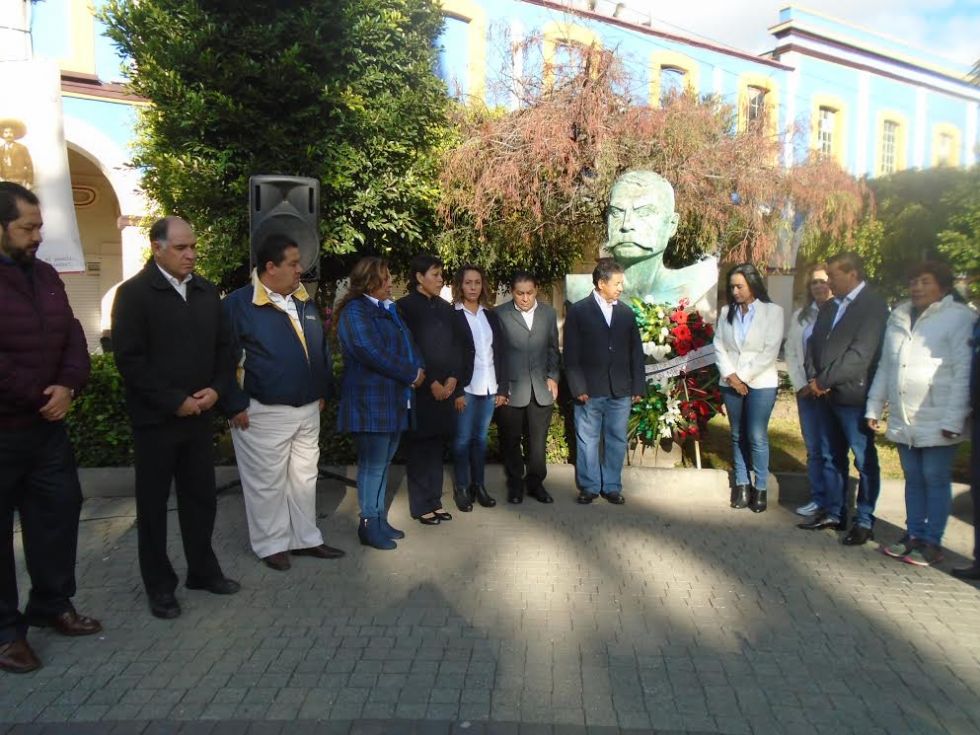 Texcoco celebra 106 años de la Revolución Mexicana y rinden homenaje a fotoreportero asesinado en Tezoyuca 