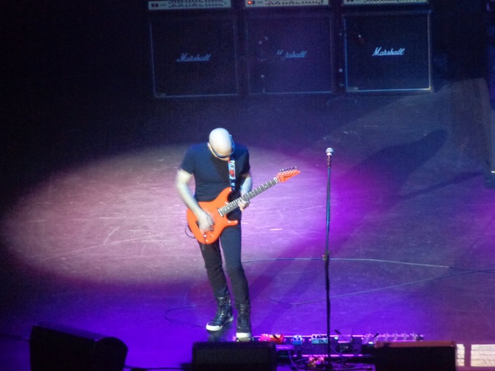Joe Satriani desbordando virtuosismo en el Metropólitan