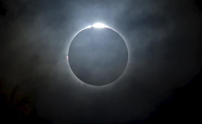 Primer eclipse de 2017 al anochecer de este viernes