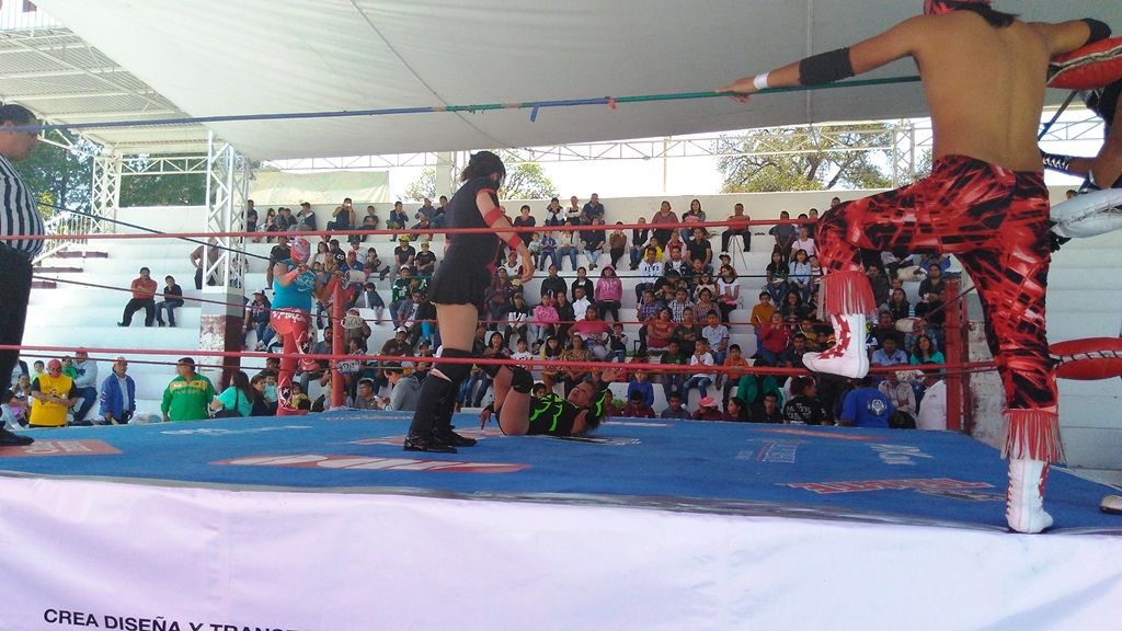 Lucha Libre y Música Con Causa a favor de atletas paralímpicos en Texcoco