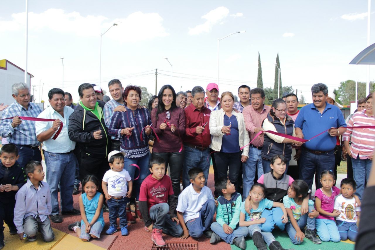 Gobierno de Texcoco entrega obras por más de seis mdp en comunidades 