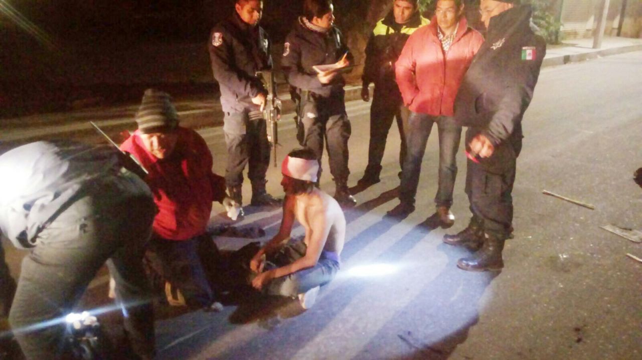 Policía de Atenco brilla por su ausencia; vecinos detienen a supuesto ladrón