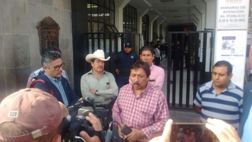 FAT presenta documento para exigir renuncia de Higinio Martínez como alcalde.