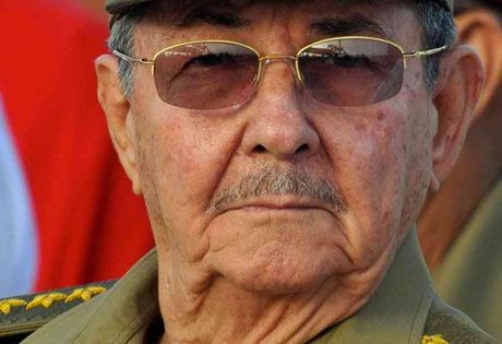 Cuba convoca a elecciones; Castro dejaría el poder