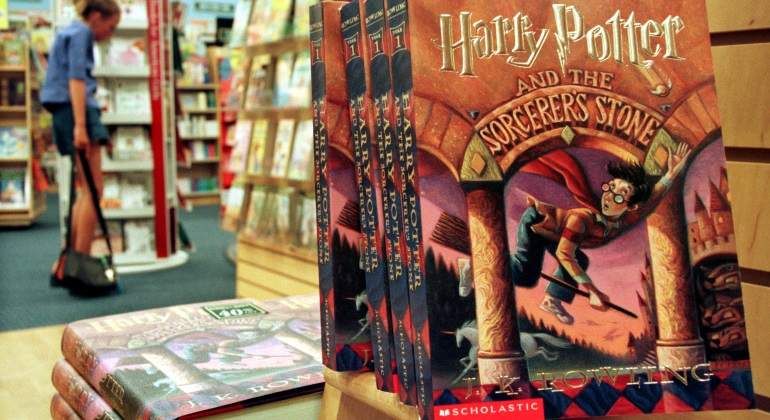 "Harry Potter" cumple 20 años y Facebook lo celebra con magia