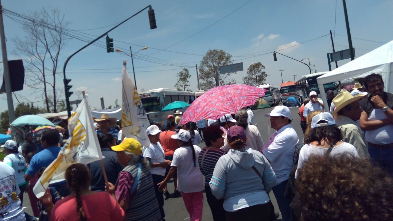Campesinos e integrantes de CODUC con plantones y marchas exigen pago de predios al grupo aeroportuario