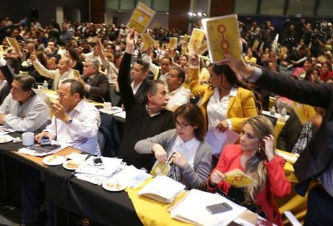 PRD aprueba Frente Amplio Democrático rumbo a 2018