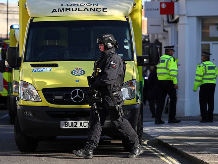 Suman 18 heridos tras estallido en metro de Londres
