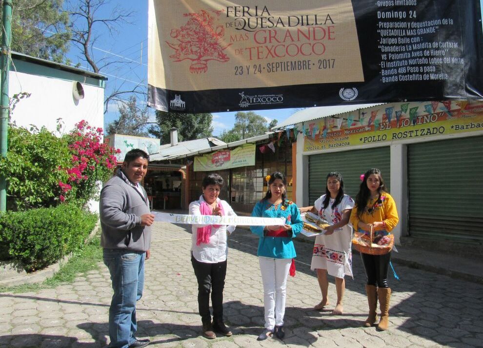 Se prepara la primera feria de la quesadilla y el pulque en el Parque Nacional Molino de Flores, en Texcoco.
