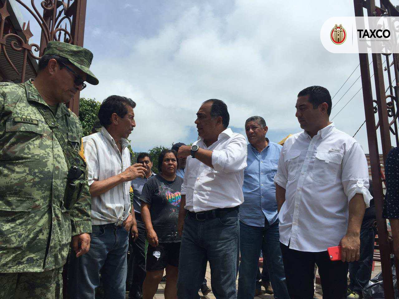 Omar Jalil y Héctor Astudillo realizaron un recorrido por las zonas afectadas en Taxco 