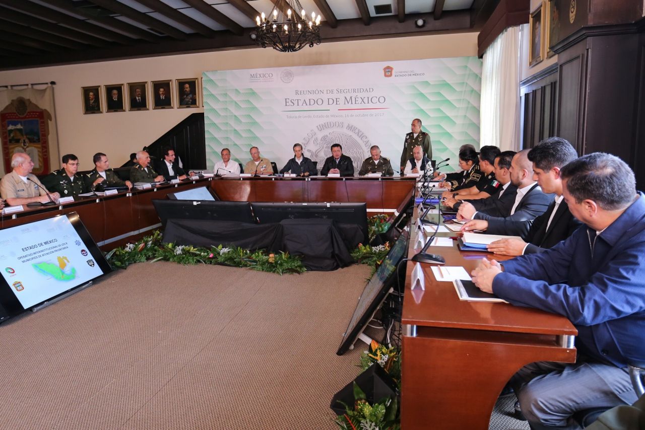 Miguel Angel Osorio Chong encabezó Reunión de Seguridad en el Estado de México