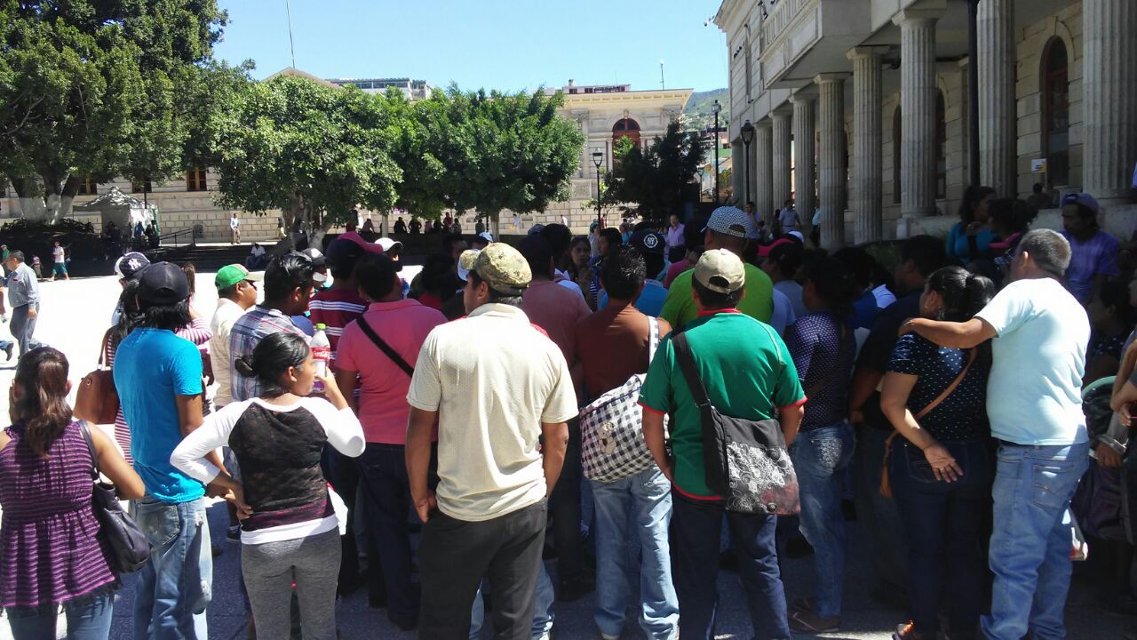 Se estrena el alcalde Jesús Tejeda Vargas con protesta de pepenadores de ’la basura jefa’