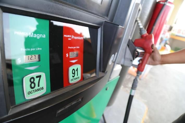 Aumenta precio de gasolinas este lunes 