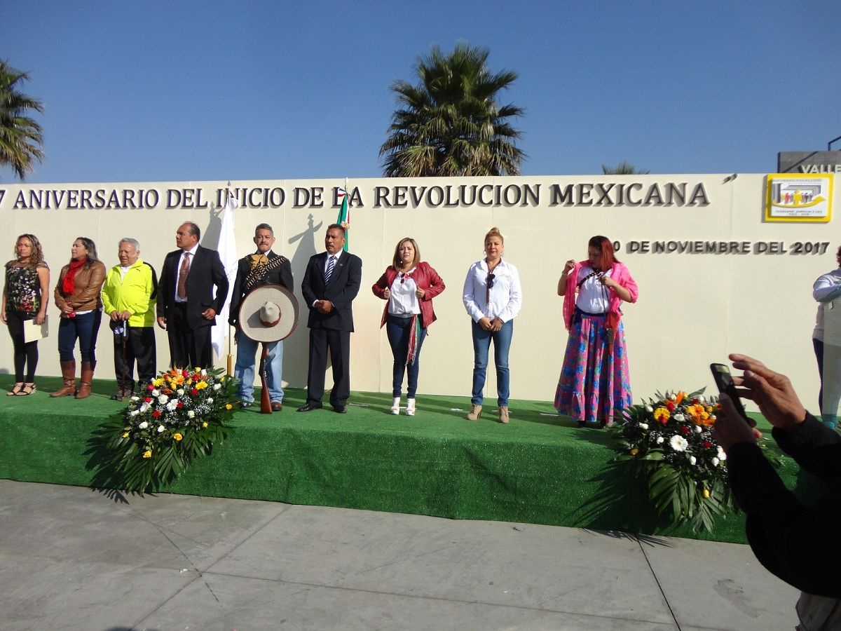 
Conmemoran el 107 aniversario de la Revolución Mexicana en Valle de Chalco