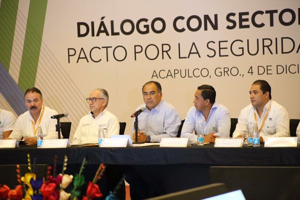 Respaldan empresarios al gobernador Astudillo en el Pacto por la Seguridad en Guerrero