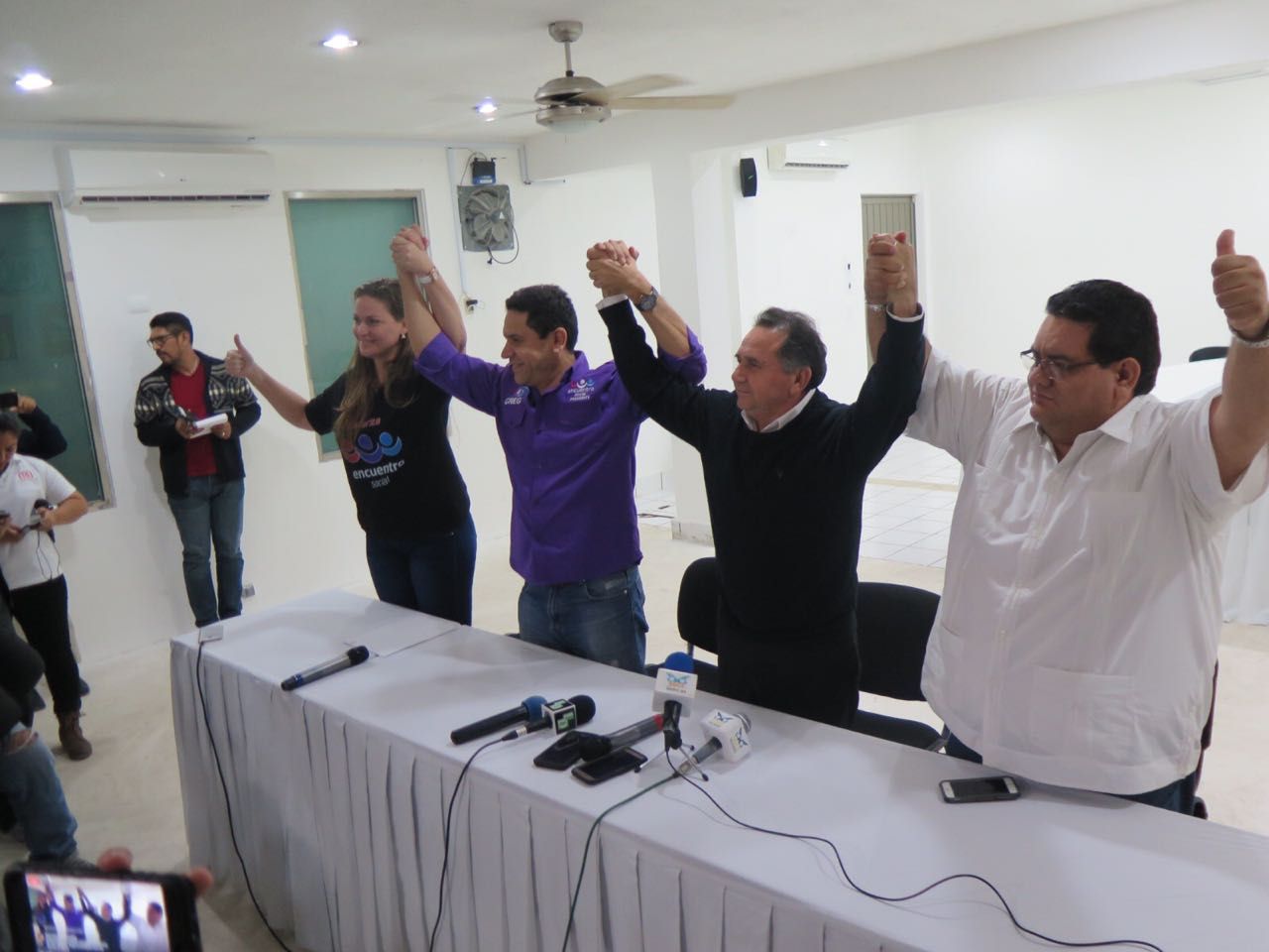 Formalizan "Juntos haremos historia", una alianza parcial entre Morena, PT y PES, en 10 de los 11 municipios de Quintana Roo 