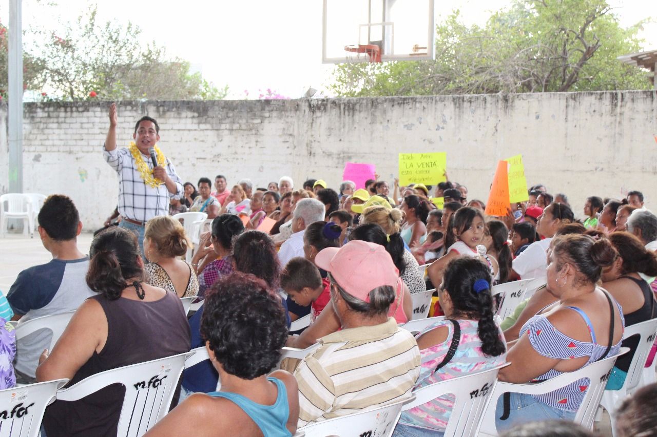 Respaldan a Ilich Lozano liderazgos del Distrito 09, en Acapulco 