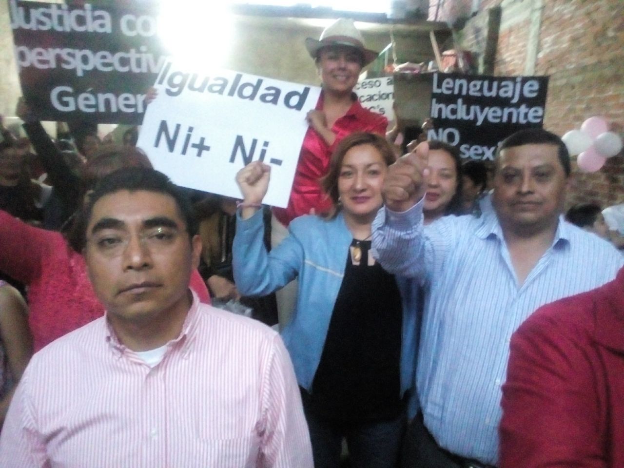 Mujeres de Chiconcuac encabezadas por la ex diputada Federal  Beatríz Cervantes emiten declaratoria