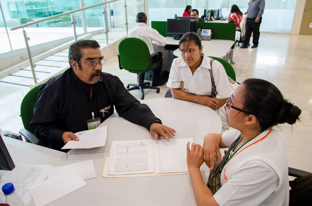 Brindan enfermeras del Hospital Regional ISSEMyM Toluca 170 mil atenciones mensuales 