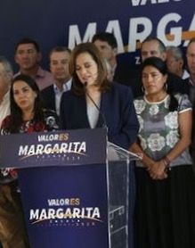 Si la política representada por AMLO,Meade o Anaya  gana, el país perderá: Margarita Zavala.
