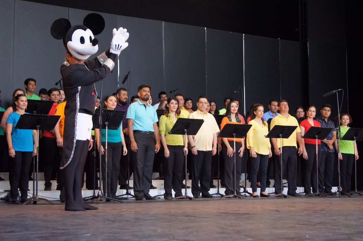 Interpreta Coro Polifónico del Edoméx ’Cuentos y Canciones de  Cri-Cri y  Walt DisneyI’ EN EL CCMB