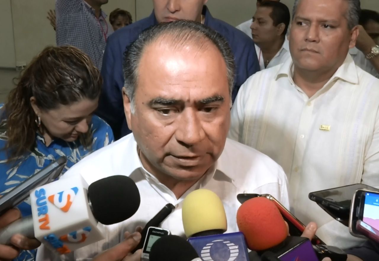 Le dice el gobernador Astudillo a Nestora Salgado que solicite
 ’formalmente’ la seguridad que requiere