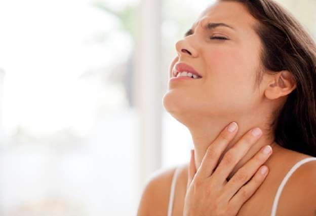 Cómo aliviar la garganta seca o irritada