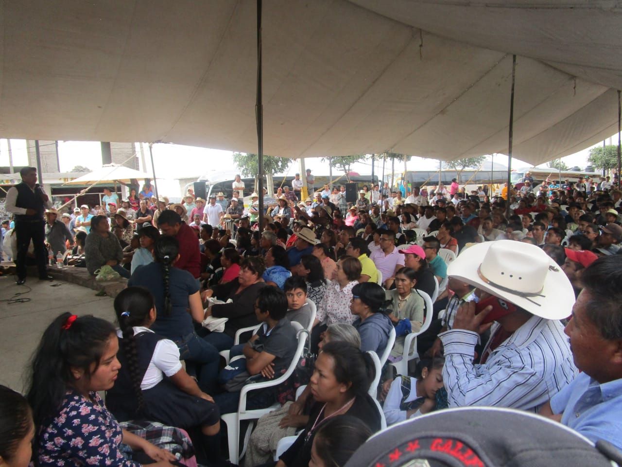 Víctimas y deudos del accidente carretero en Texcoco exigen indemnización y medidas para circulación  segura 