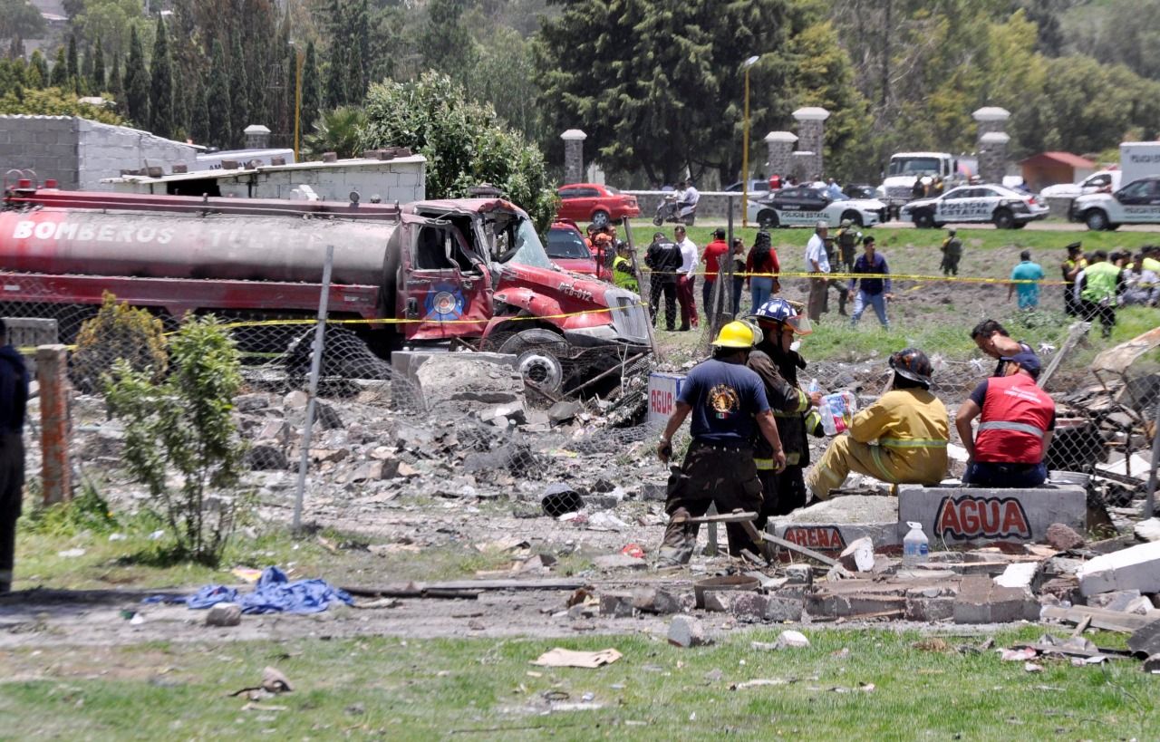 Aumenta a 24 personas fallecidas, entre ellas un menor de edad, y 49 lesionadas, las explotaciones en Tultepec.