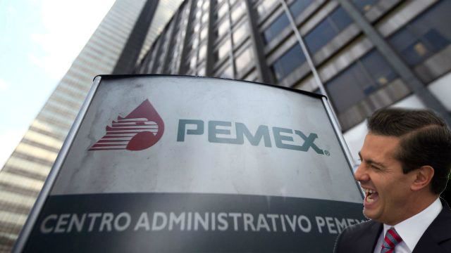 AMLO recibirá de Peña Nieto la empresa petrolera más endeudada del mundo