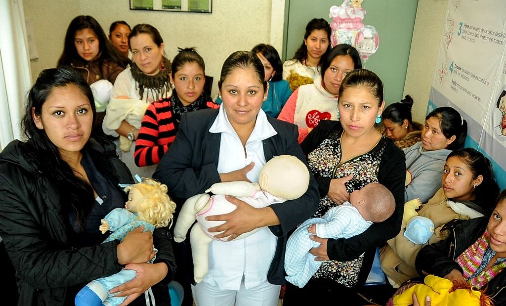 Capacitan a 94 mil mamás para promover y mejorar lactancia materna