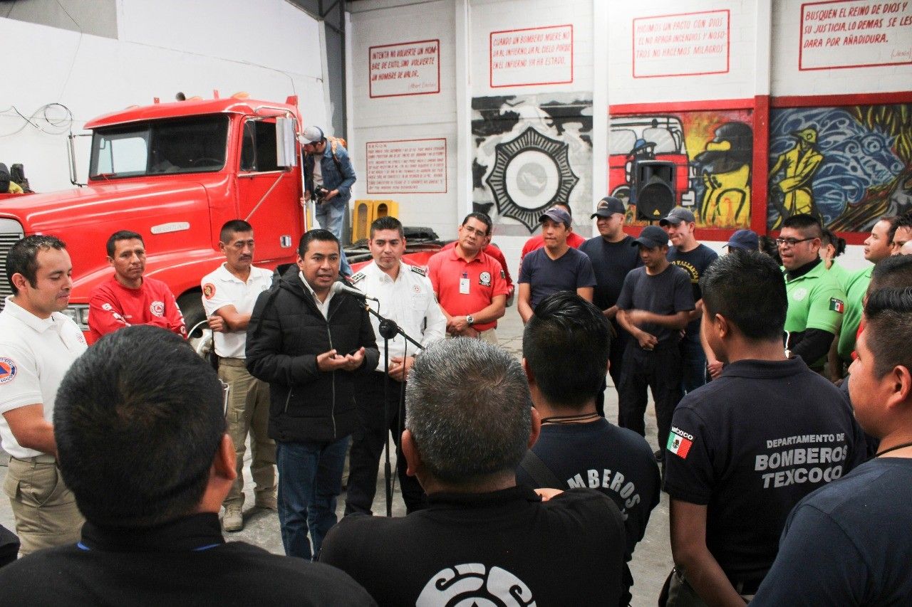 Cuerpo de bomberos de Texcoco celebra 34 años de creación