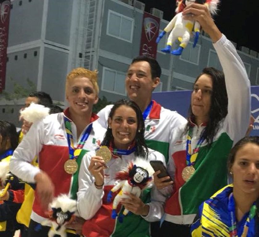 Coronan a la nadadora FERNANDA González como máxima medallista en los juegos centroamericanos y del caribe
