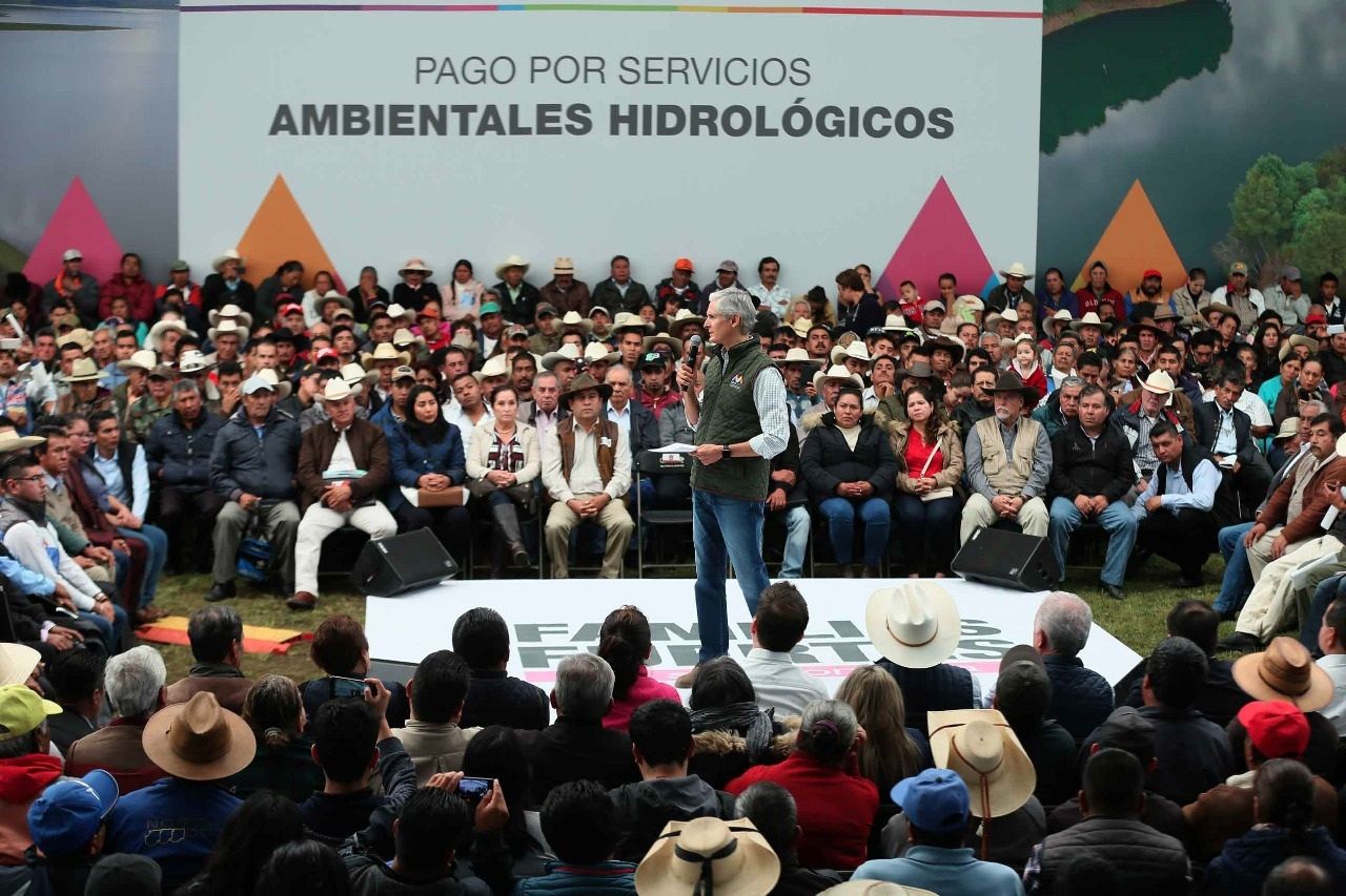 
Destaca Alfredo Del Mazo entrega de 75 millones de pesos para mexiquenses que cuidan y protegen los bosques 