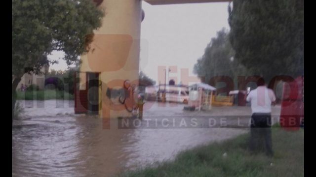 Tormenta desborda río manzano, causa una muerte e inundaciones en 4 municipios del EDOMEX