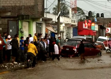Pone en marcha la CAEM protocolo de atención por lluvia en Chicoloapan, Nezahualcoyotl y Chimalhuacán