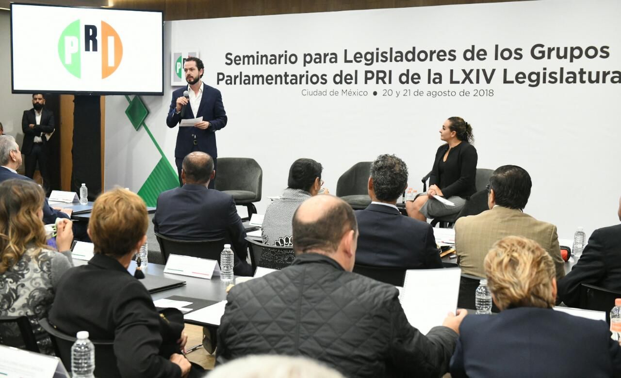 Clausura PRI Seminario para Legisladores de los Grupos Parlamentarios de la LXIV Legislatura
