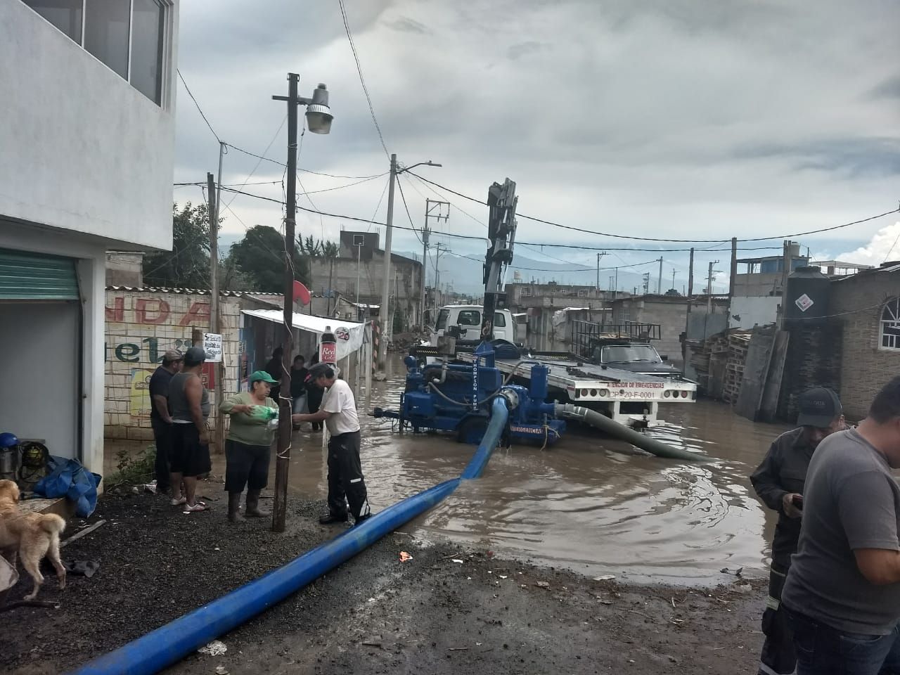 Brigadas de emergencia atienden afectaciones por lluvias en colonia Víctor Puebla, Texcoco 